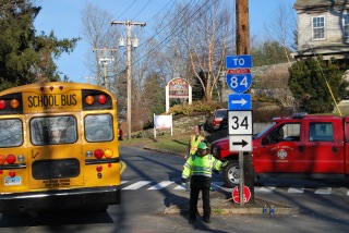 Le bus cendre et or reviendra vide (photo Dahmane Soudani)