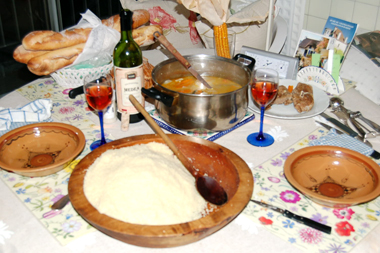 En comptant ceux pour faire revenir la viande, un couscous peut associer jusqu’à 9 légumes en plus de l’huile d’olive (photo Dahmane Soudani)