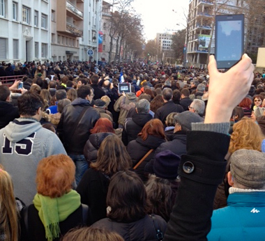 Lyon : le cours Gambetta, plein à craquer (photo Mériem Soudani)