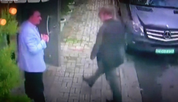 Jamal Khashoggi entrant consulat Ph. écran NT-DS
